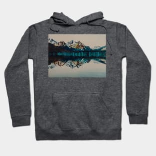 Mountains with reflections on the lake Hoodie